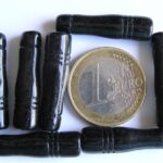 0010022 Grote zwarte kegelvorm-0