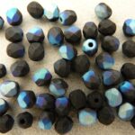 0010426 Mat zwart facet met AB 4 mm.-0