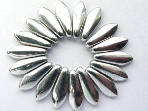 0020087 Daggerbeads Crystal met full Silver 16 x 5,5 mm. 18 st-0