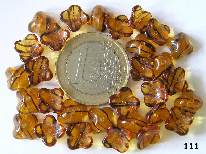 0030011 Bruin met iets zwart bloemvormig.-0