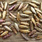 0030075 Daggerbead Copper Matte Metallic met Peacock 16 x 5,5 mm-0