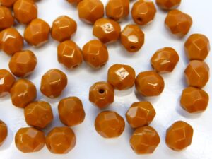 0030229 Opaque Caramel ( Camel) facet 6 mm. 25 Pc.-0