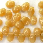 0040005 Opal Beige short daggerbead (Tulip Petal) 25 Pc.-0