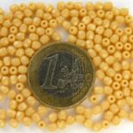 0040224 Opaque Isabella ( Beige)facet 3 mm. 75 stuks-0