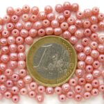 0070006 Rosanine Hematite 4 mm. 70 stuks-0