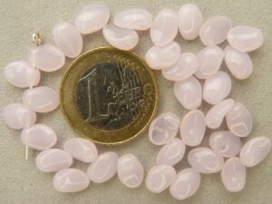 0070043 Pink Opal Short daggerbeads, ( Tulip Petal) 35 Pc.-0