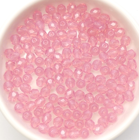 0070349 Rose opal facet 4 mm. 50 Pc.-0