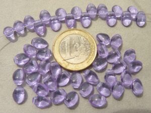 0080204 Violet Short Daggerbeads (Tulip petal) 50 Pc.-0