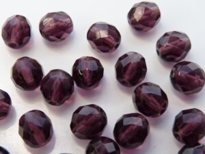 0080533 Medium Amethyst Facet 8 mm. 15 Pc.-0