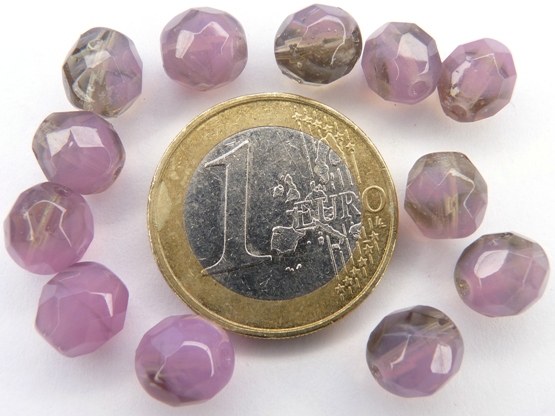 0080609 Opal paars met Black diamond facet 8 mm.-4740