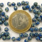 0090140 Opaque Blue – Silver Travertin, facet 4 mm. 40 stuks-0