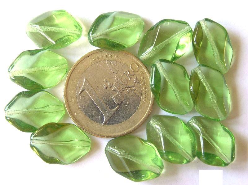 0100143 Groen gedraaide ovaal-0 0100143 Groen gedraaide ovaal-0