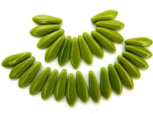 0100175 Opaque Green Daggerbeads 16 x 5,5 mm. 28 stuks.-0