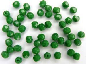0100424 Opaque Forest Green facet 4 mm. 50 stuks-0