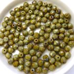 0100471 Opaque green met Travertin facet 4 mm.-0