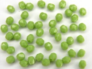 0100491 Opaque Light Olivine facet , 4 mm. 50 stuks-0
