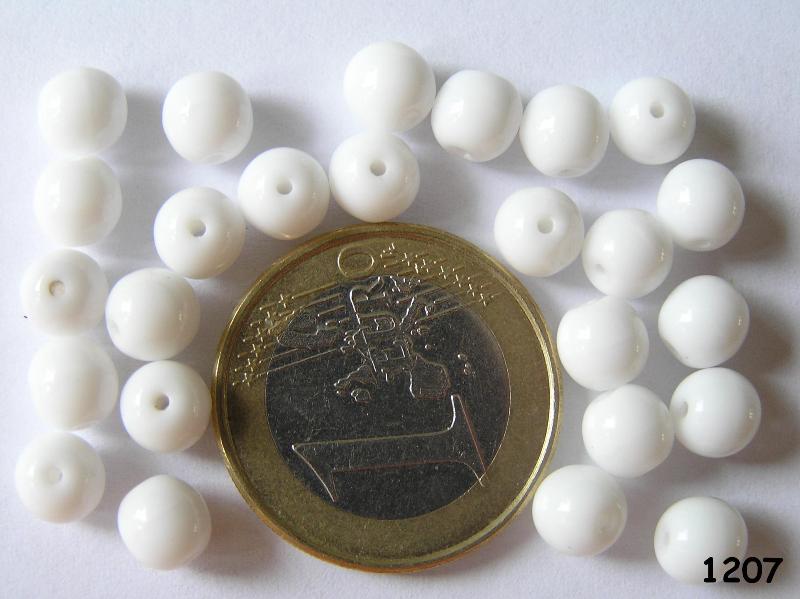 0140004 Opaque White round 6 mm. 35 Pc.-403