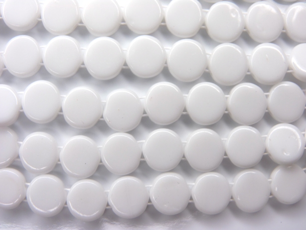 0140017 Chalk White 2 Hole Flat Disk 1 strand of 25 Pc.-0