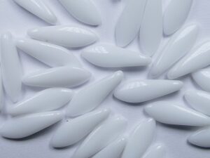 0140024 Chalk white daggerbead 16 x 5 mm. 20 St. - Afbeelding 1