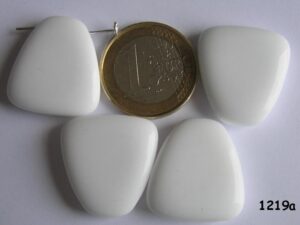 0140038 Grote witte afgeronde driehoek-0