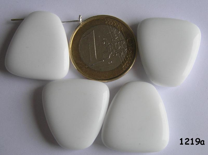 0140038 Grote witte afgeronde driehoek-0 0140038 Grote witte afgeronde driehoek-0