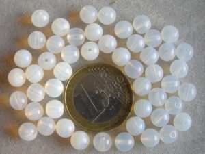 06-R-01000 White Opal round 6 mm. 50 Pc.-886