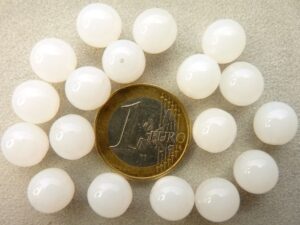 0140108 Opal white round 10 mm 18 Pc.-0