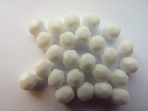 0140207 Chalk White Facet 6 mm. 25 Pc.-0