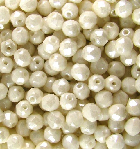 0140208 Chalk White Hematietglans facet 4 mm. 50 Stuks-0 0140208 Chalk White Hematietglans facet 4 mm. 50 Stuks-0