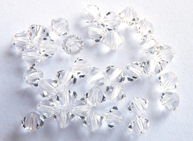 03-MC-00010 Crystal bicones 3 mm