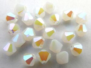 04-MC-01000-28300 Bicones White Opal Full AB 50 Stuks-0