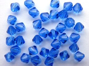 04-MC-30050 Bicone Sapphire 4 mm. 50 Pc.-0