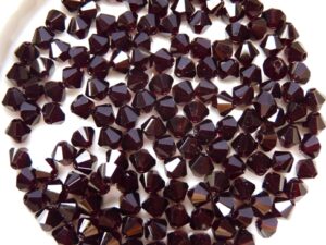 04-MC-90110 Bicone Garnet 50 stuks.-10584