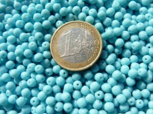 04-R-63030 Opaque Blue Turquoise round 4 mm. 100 pc.-784