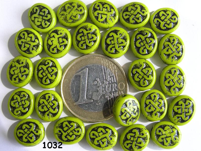 0100106 Dekkend appeltjes groen ovalen schijf met zwarte opdruk-0