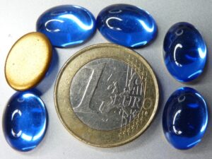 Cab-3005 Sapphire Oval Goldfoiled 14x10 mm. 6 stuks-0