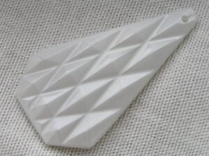 H019 Witte kristallen hanger-0
