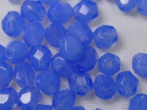 FP1-04-31010 Milky Sapphire Czech Glass Facet Firepolish 4mm 50 stuks - Afbeelding 1