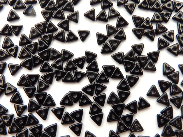 TRI-23980 Jet Tri-beads 5 gram-0 TRI-23980 Jet Tri-beads 5 gram-0