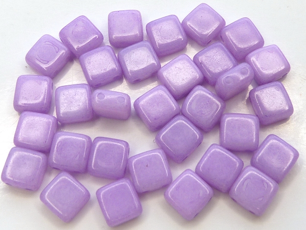 TH-03050-10011 2Hole Square, Chalk White Lila 20Pc.-0 TH-03050-10011 2Hole Square, Chalk White Lila 20Pc.-0