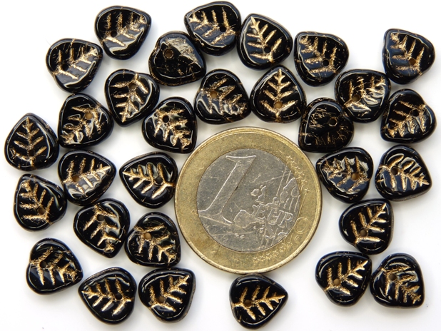 0010062 Zwart blaadje met goudkleurig nerfje. 30 Pc.-4943