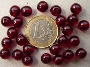 08-R-90100 Garnet Pressed round 8 mm. 25 Pc.-0