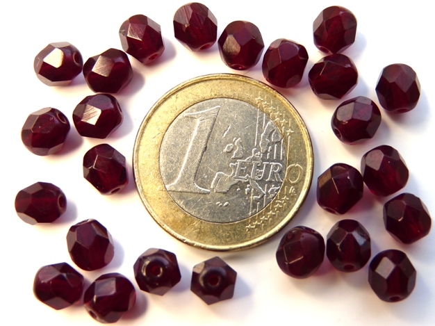 0050226 Garnet Red facet 25 Pc.-0 0050226 Garnet Red facet 25 Pc.-0