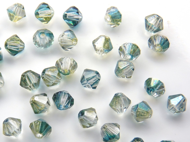 04-MC-00010-91008 Crystal Oceanic 22 Pc.-0 04-MC-00010-91008 Crystal Oceanic bicones 4 mm