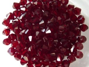 04-MC-90100 Burgundy Red bicones 4 mm