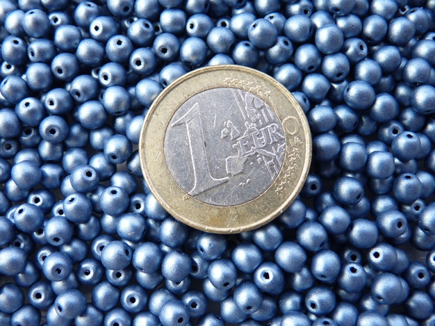 04-R-23980-79031 Jet Polychrome Blue 4 mm. 70 Pc.-5156