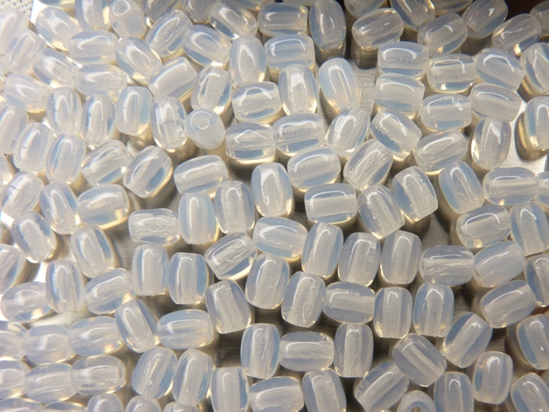 0140120 White Opal Oval 75 Pc.-0
