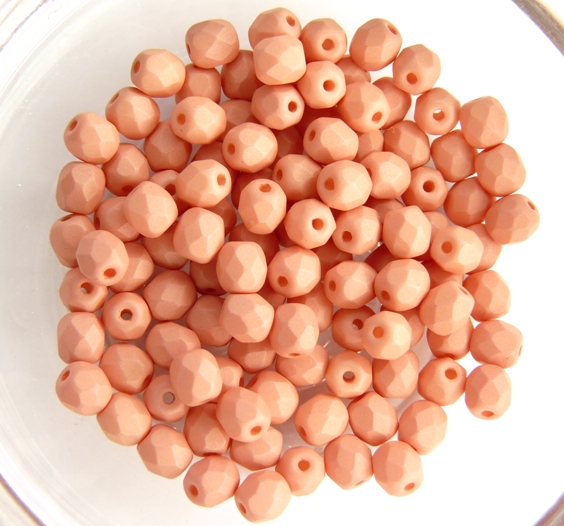 0070337 Saturated Peach Facet 4 mm. 50 Pc.-0