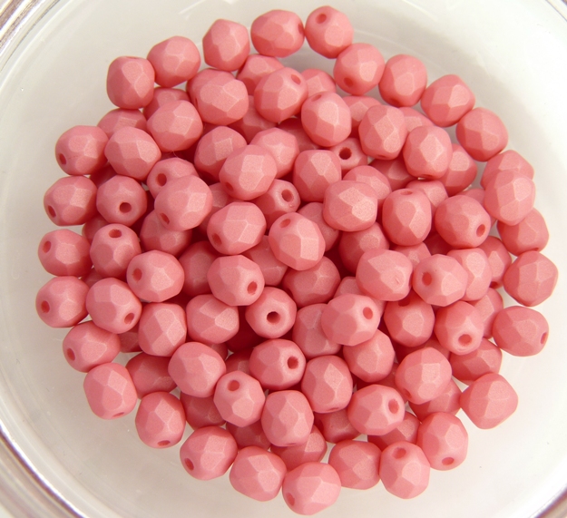 0070424 Saturated Pink Facet 4 mm. 50 Pc.-0 0070424 Saturated Pink Facet 4 mm. 50 Pc.-0
