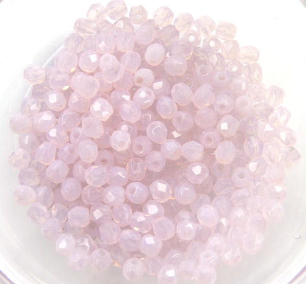 0070346 Milky Light Rose Facet 60 Pc.-0
